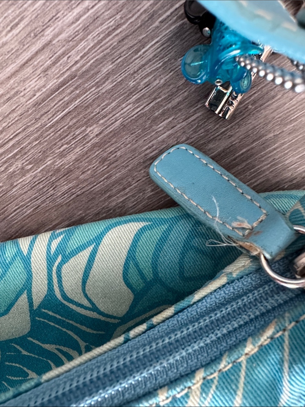 Fossil Teal Rose-Print Shoulder Bag with Silver Hardware and Charms - Picture 6 of 12